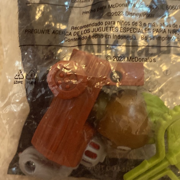 (8) McDonald’s Toys (All expect Sonic 2 toy 4 are in OG packaging) - Picture 12 of 16